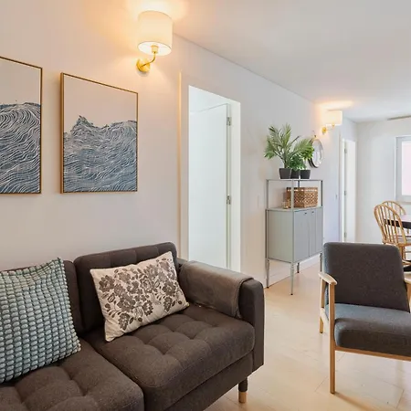 Gs In アパート セトゥーバル