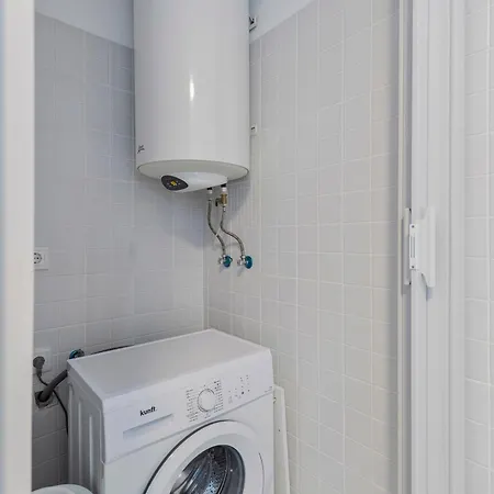 Gs In アパート セトゥーバル